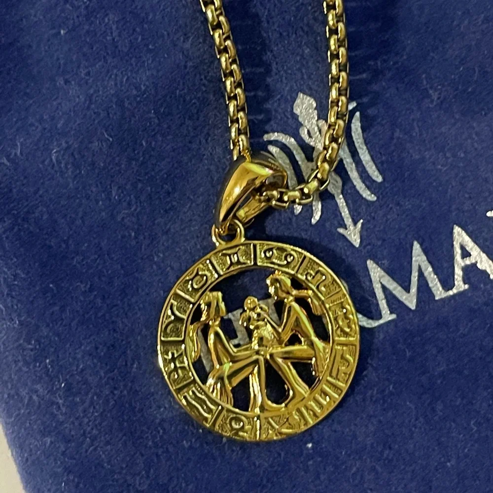 Gold plated gemini necklace ♊️ - Picture 4 of 4